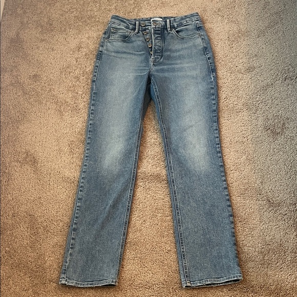 Good American Denim - Good American Slant Button Fly Straight Jeans